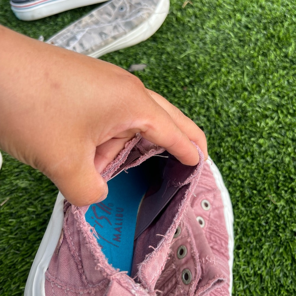 New - Blowfish Pink Slip-On Sneakers Casual Comfort - Picture 5 of 6